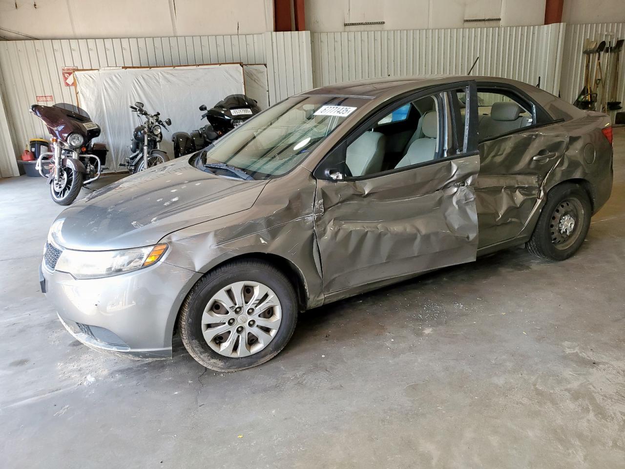 2013 KIA FORTE