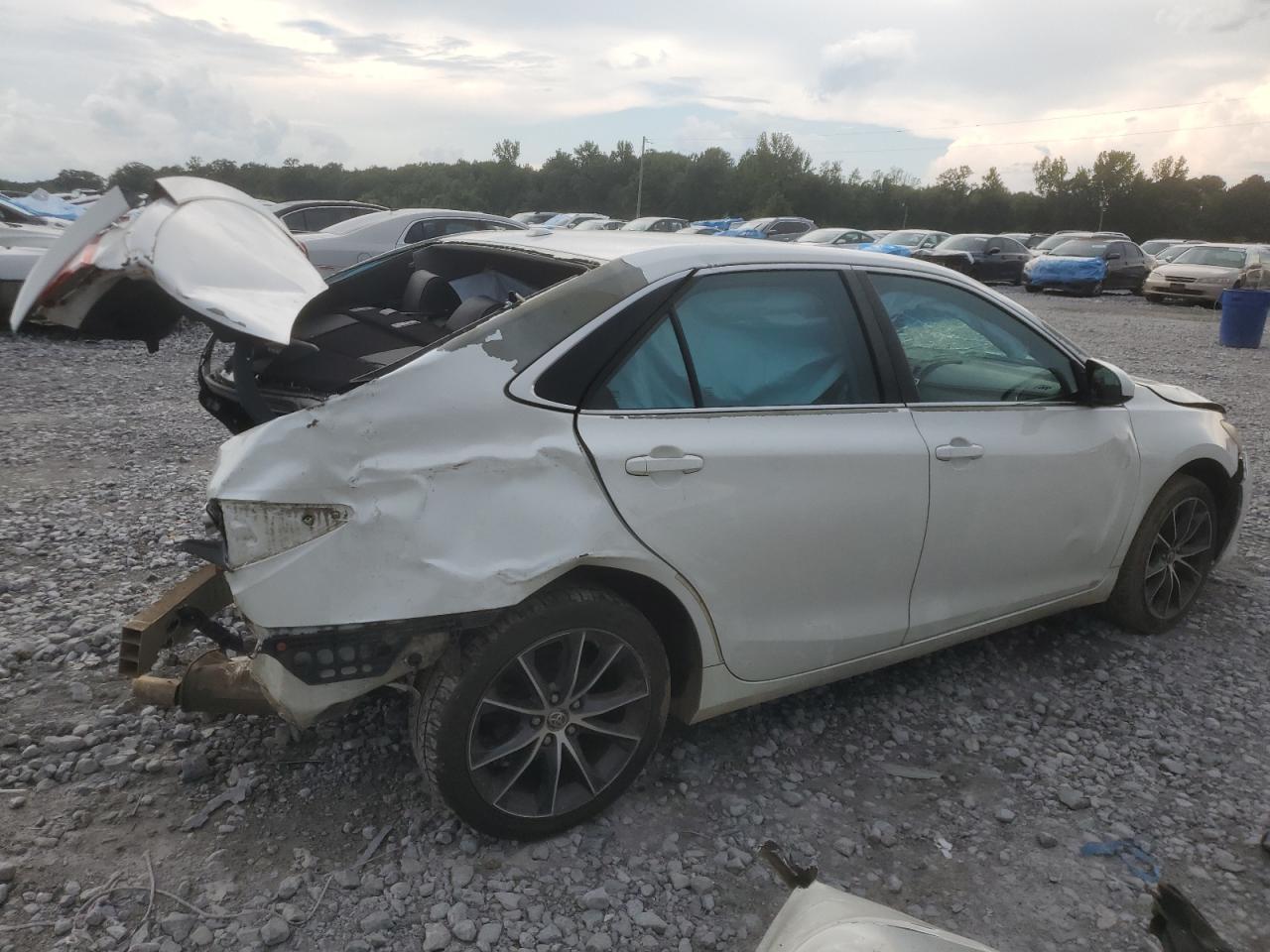 2015 TOYOTA CAMRY