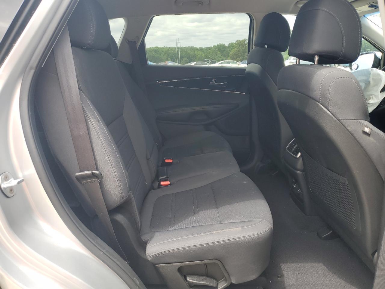 2017 KIA SORENTO