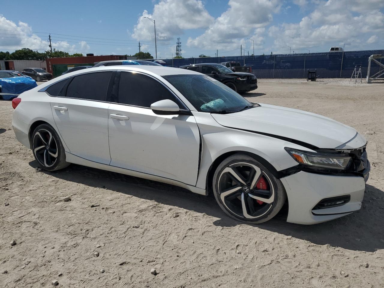2018 HONDA ACCORD