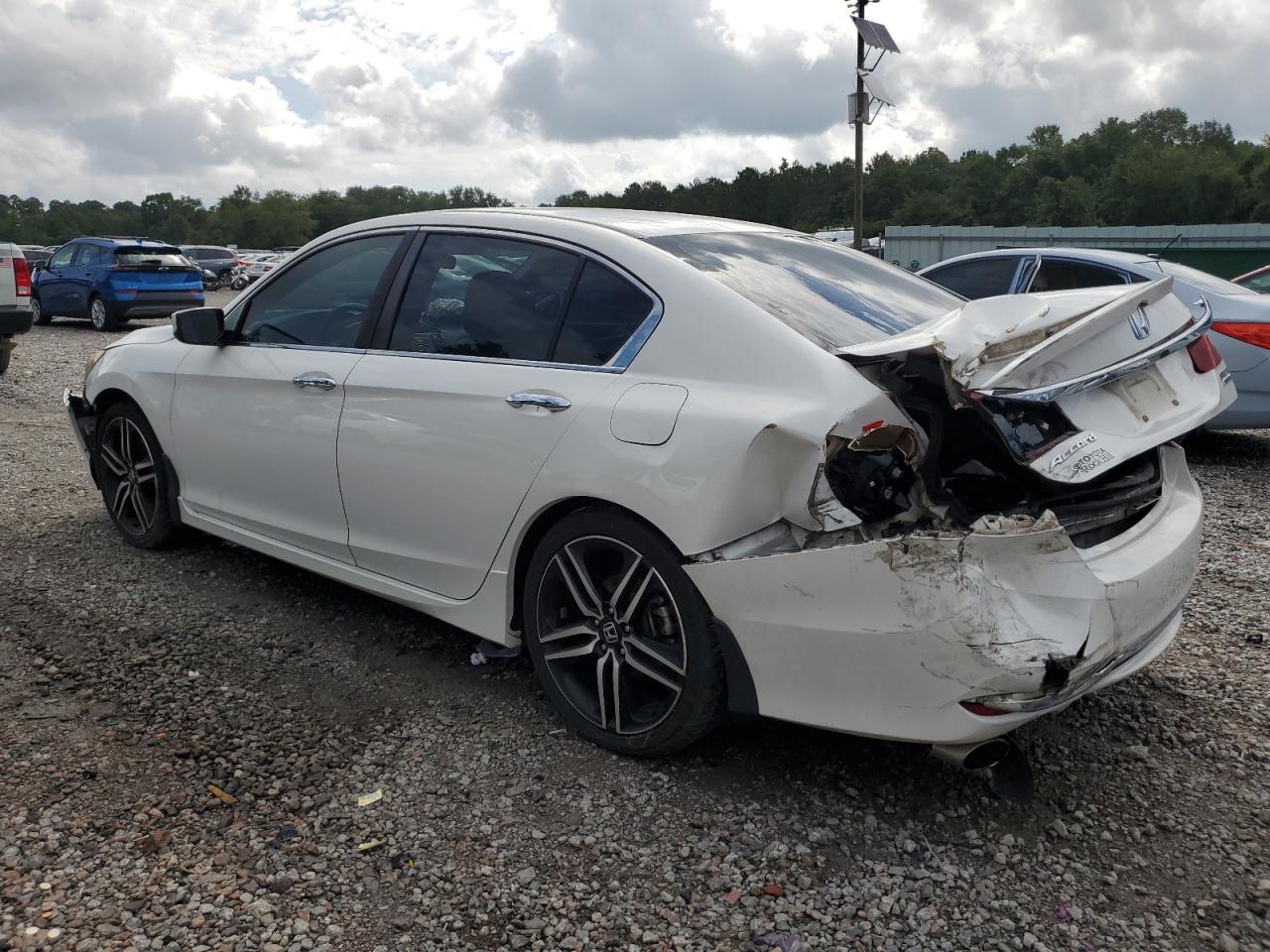 2017 HONDA ACCORD