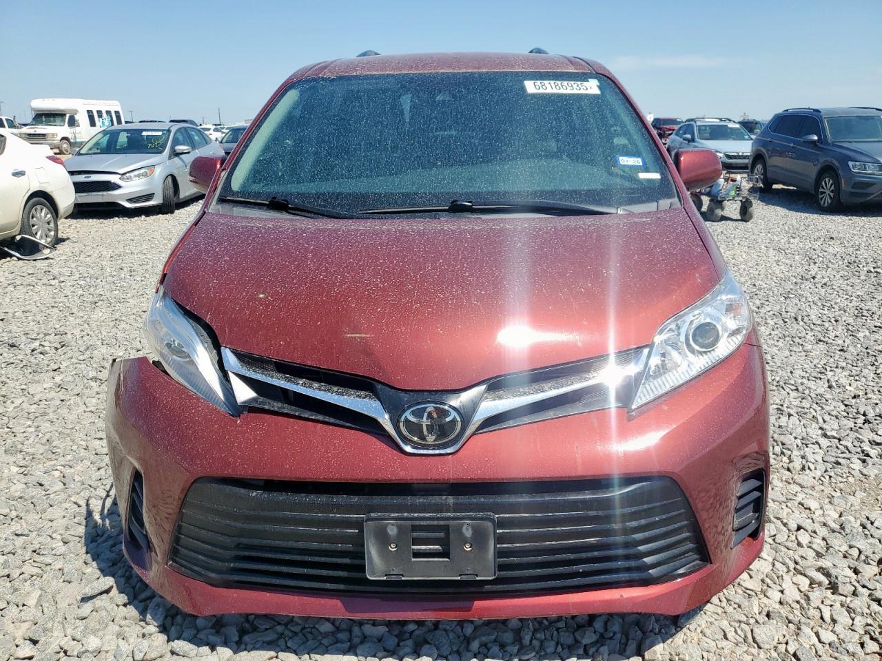 2019 TOYOTA SIENNA