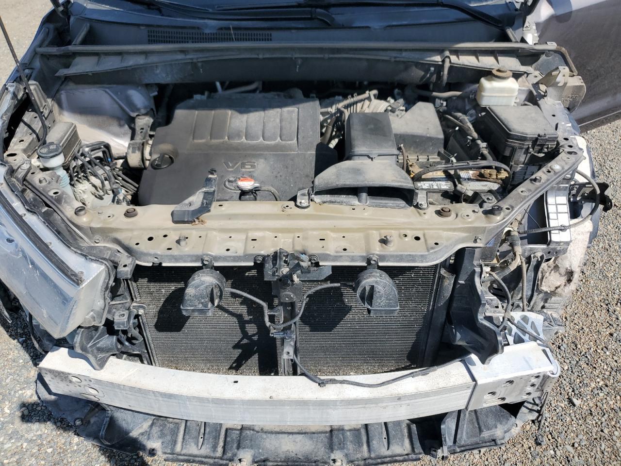 2016 TOYOTA HIGHLANDER
