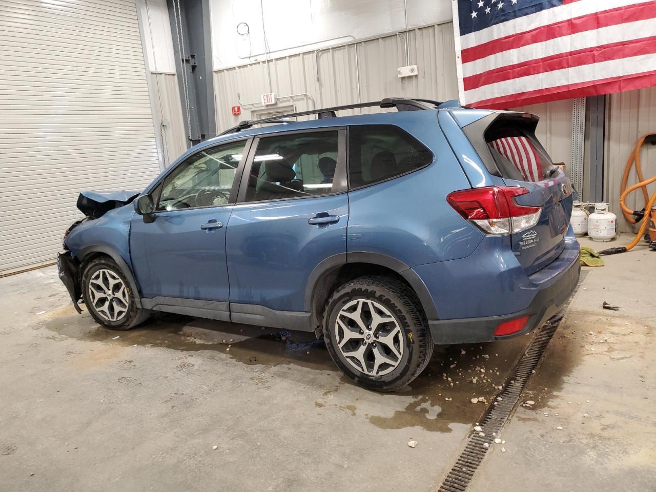 2021 SUBARU FORESTER