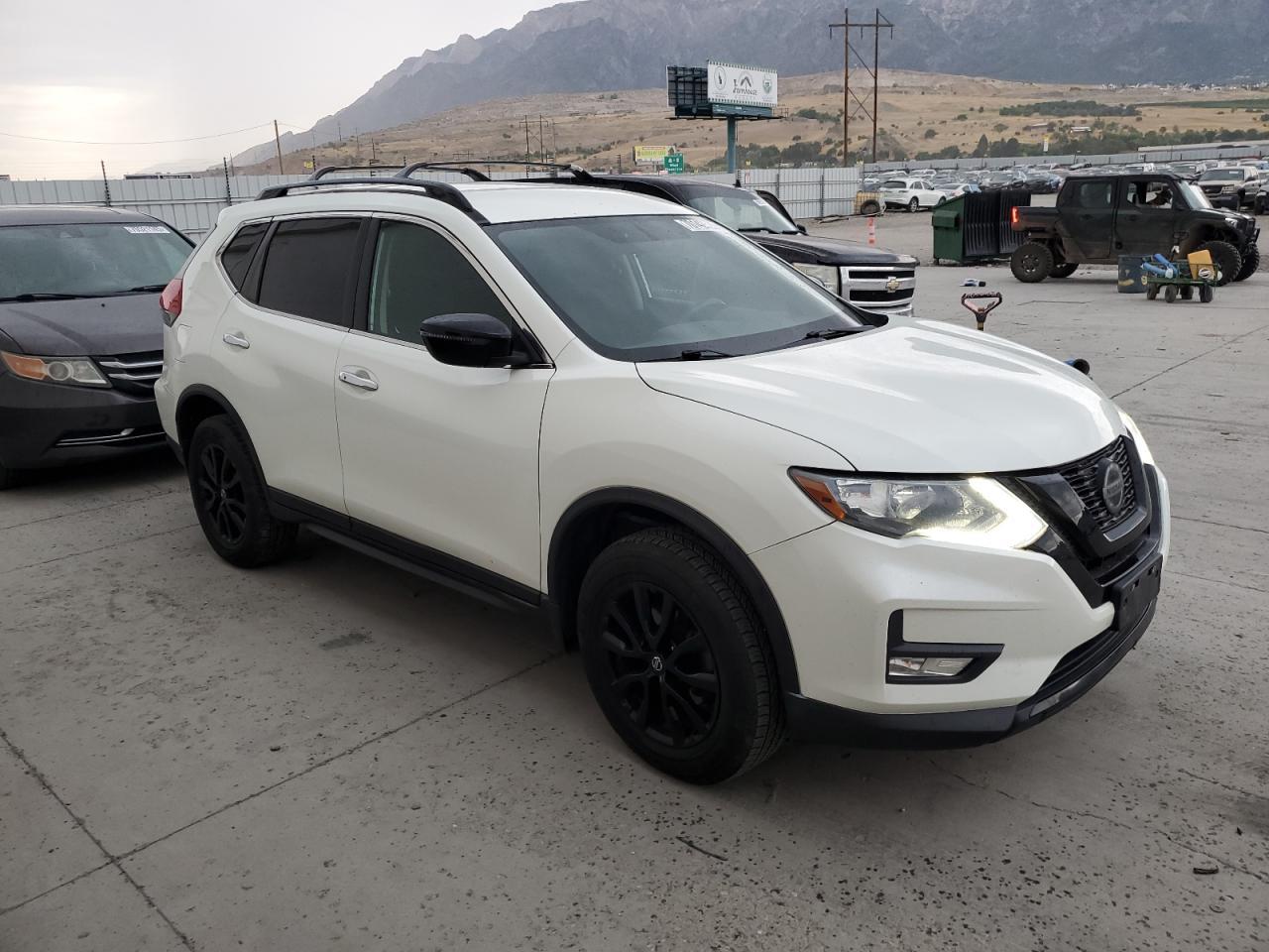 2018 NISSAN ROGUE