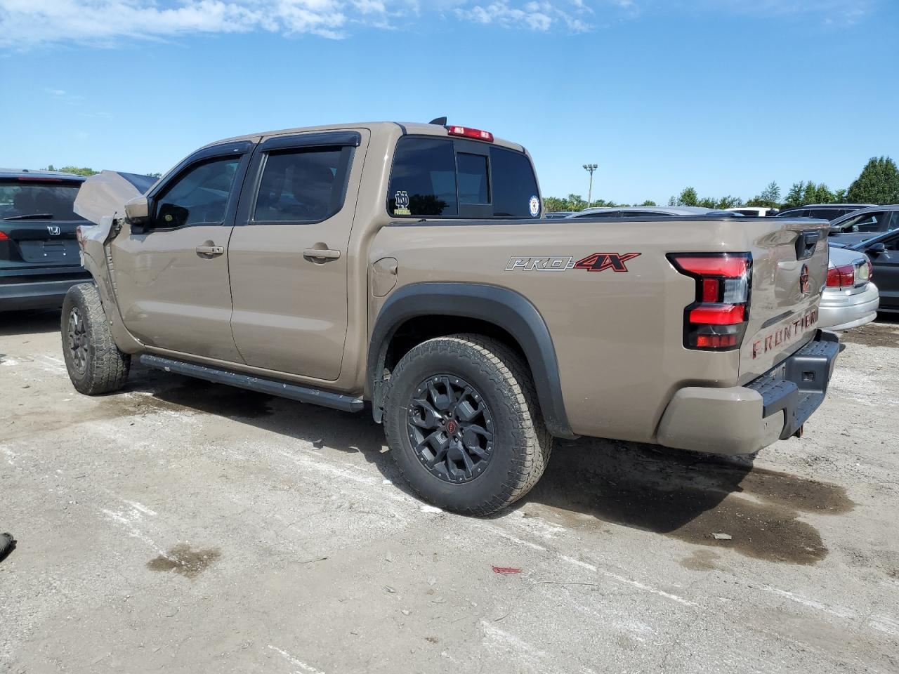 2022 NISSAN Frontier