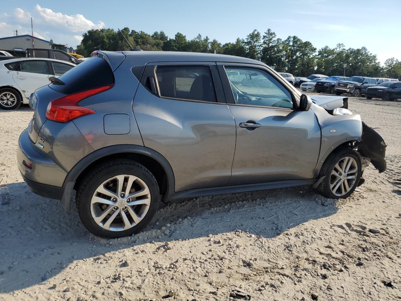 2013 NISSAN Juke