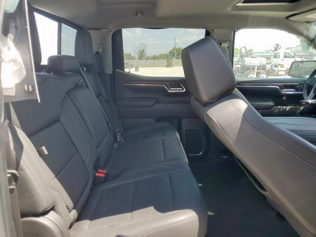 2023 GMC Sierra