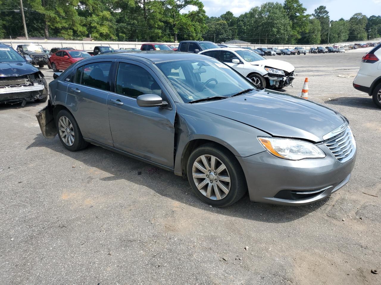 2013 CHRYSLER 200