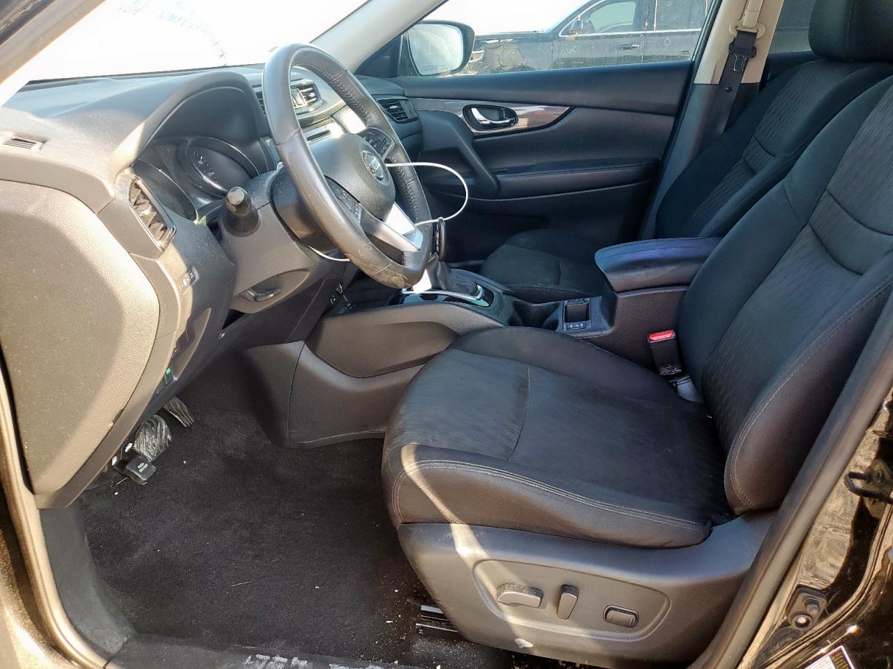 2017 NISSAN ROGUE