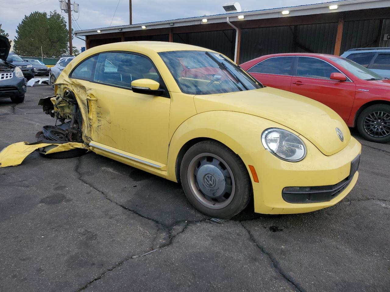 2012 VOLKSWAGEN Beetle