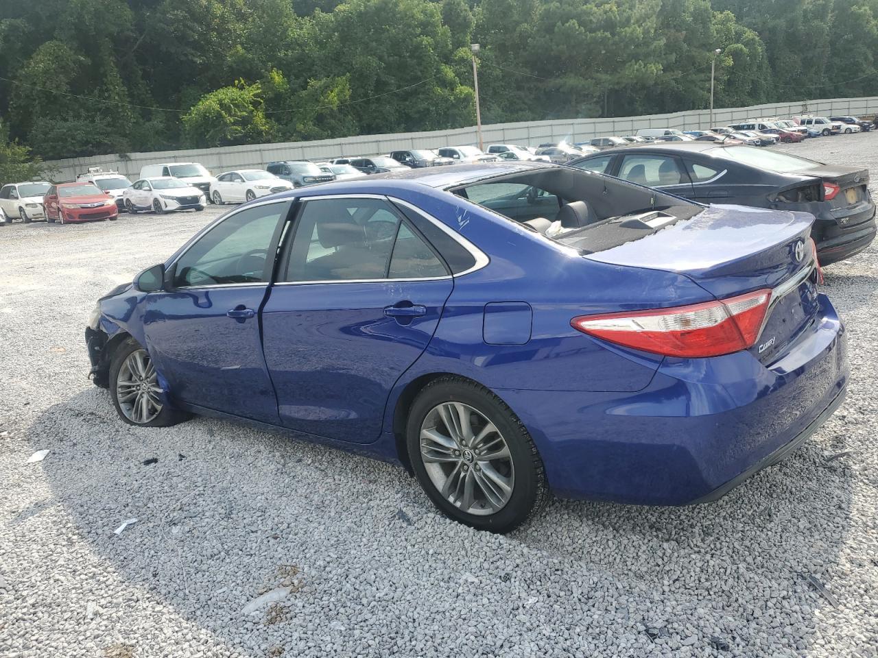 2016 TOYOTA CAMRY