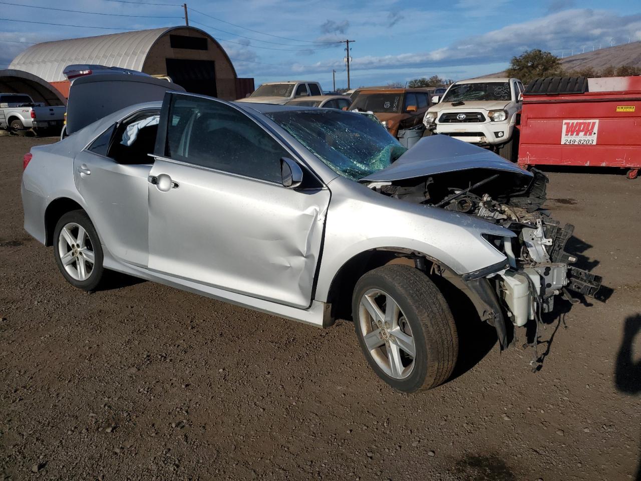 2013 TOYOTA CAMRY