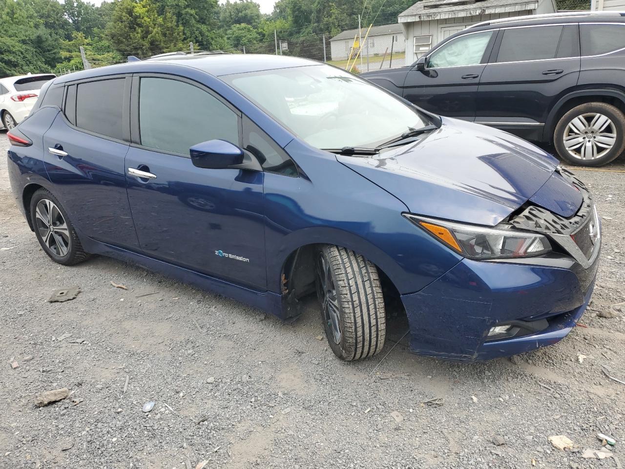 2018 NISSAN LEAF