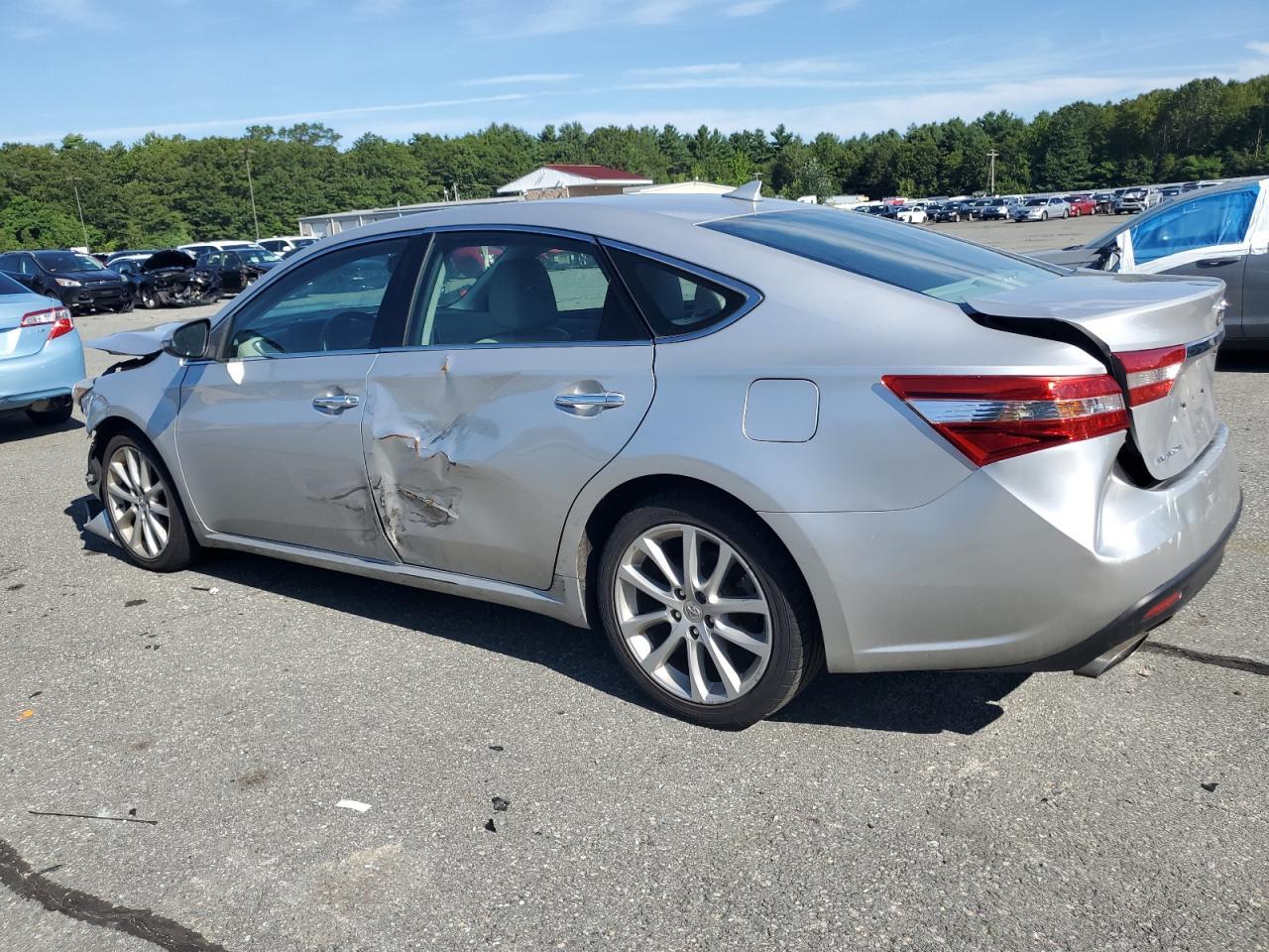 2014 TOYOTA Avalon