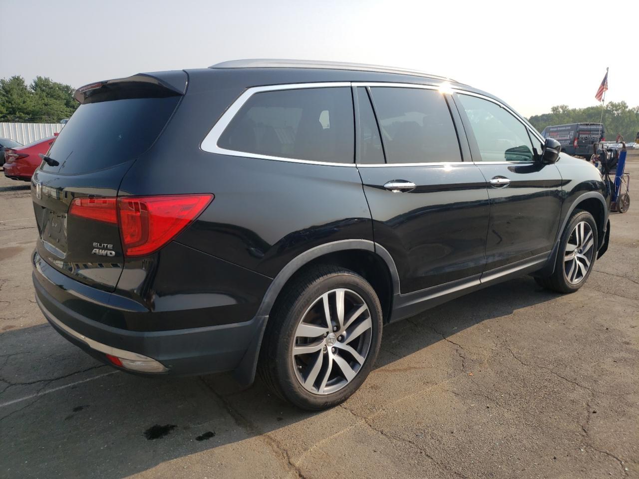 2017 HONDA PILOT