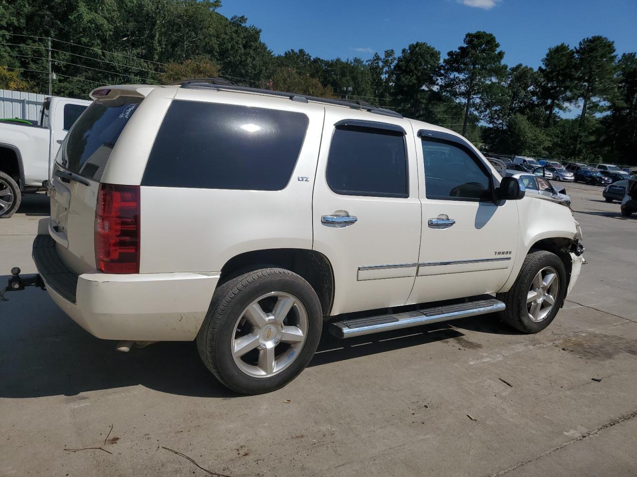 2013 CHEVROLET Tahoe