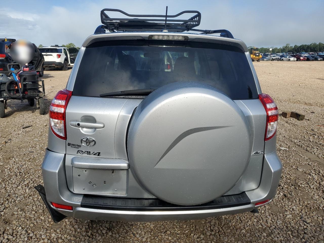 2011 TOYOTA RAV4