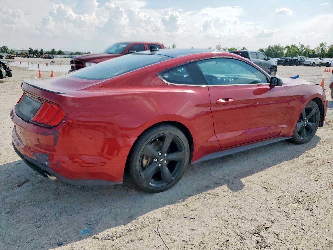 2022 FORD MUSTANG