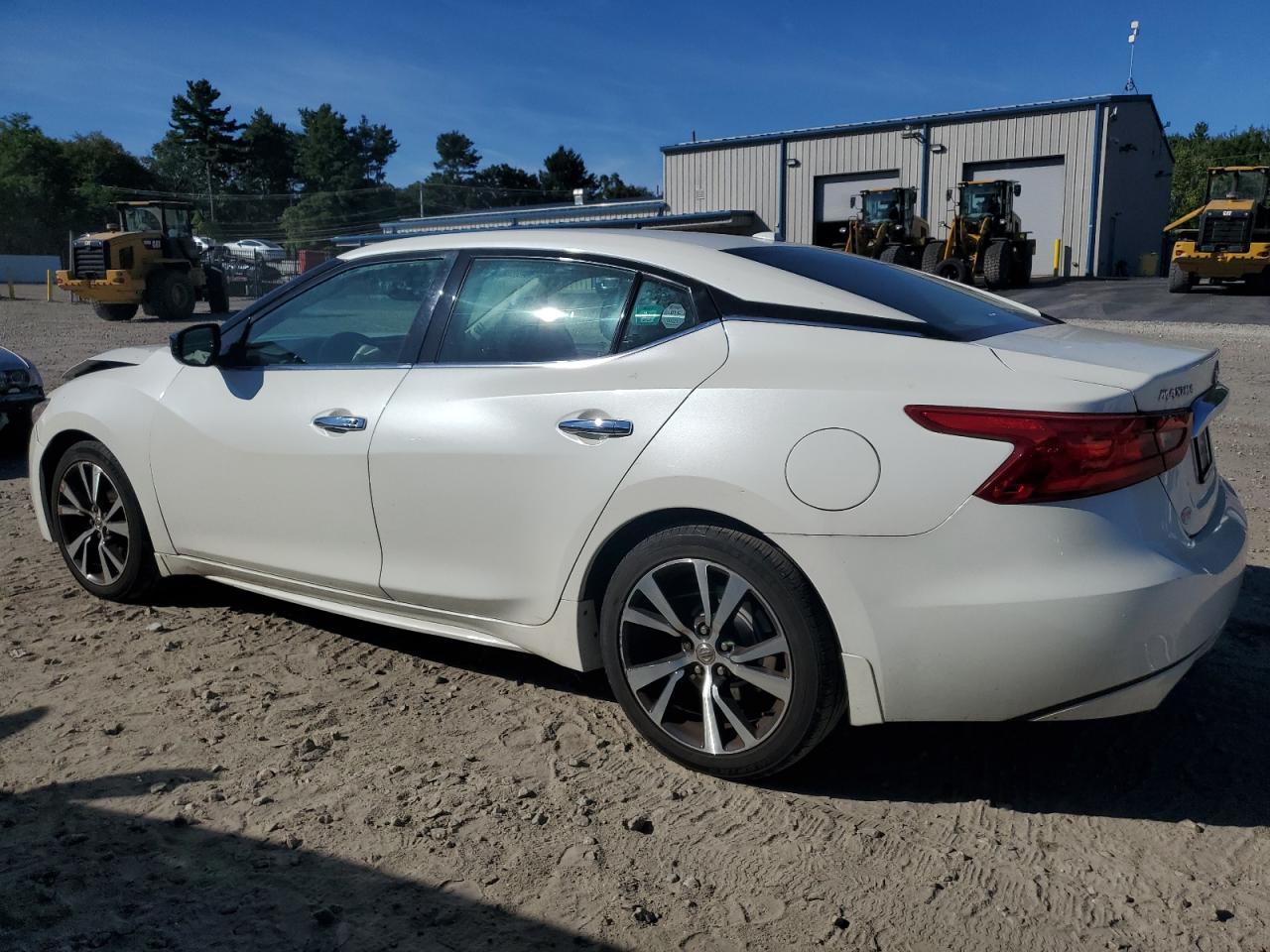 2017 NISSAN Maxima