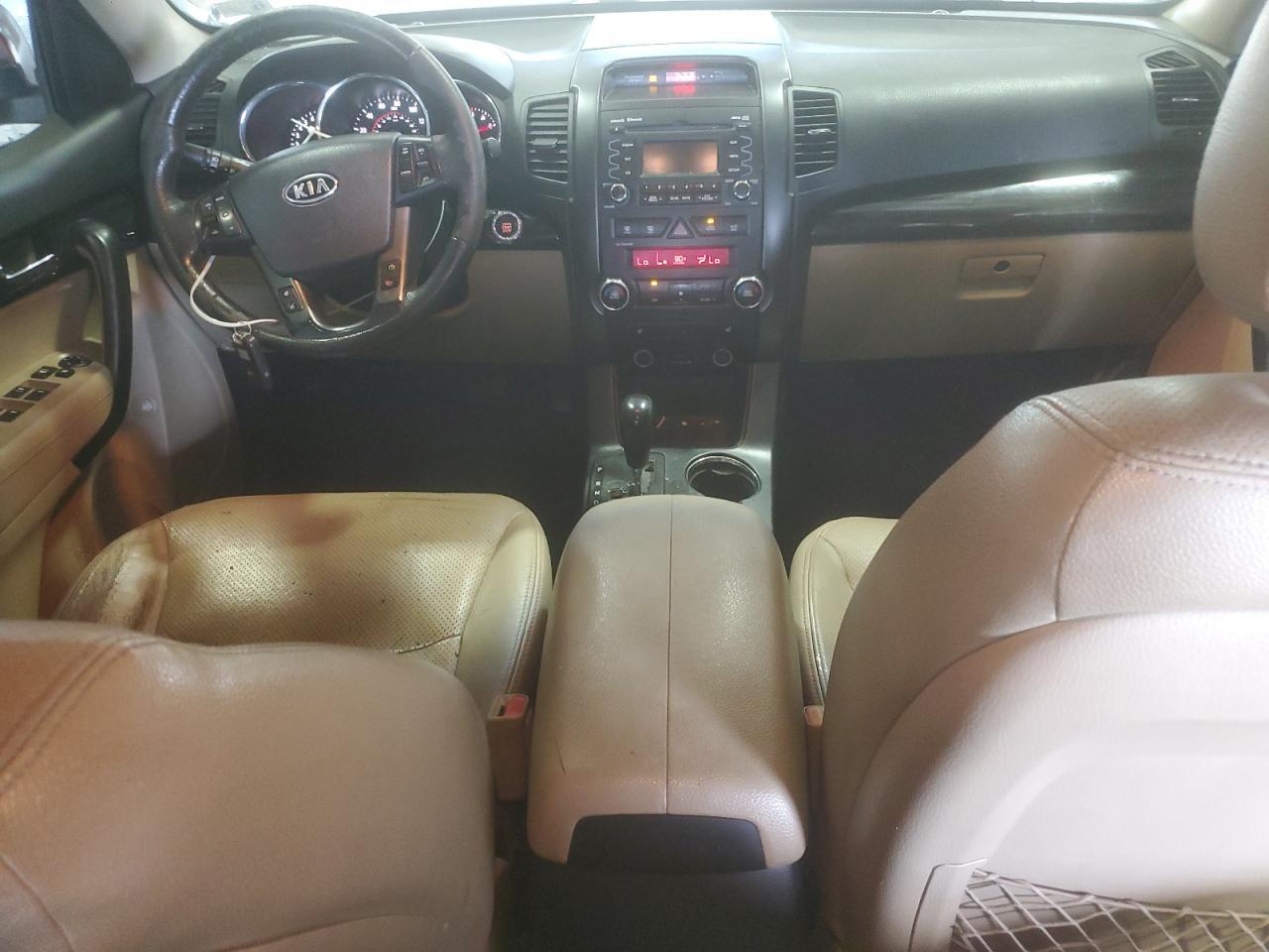 2011 KIA SORENTO