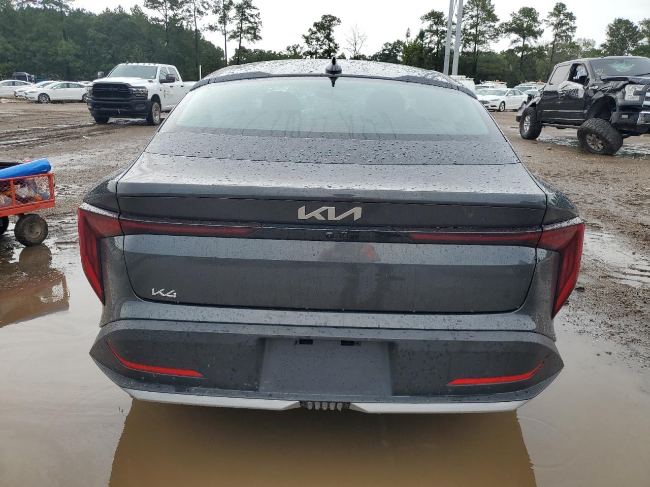 2025 KIA K4