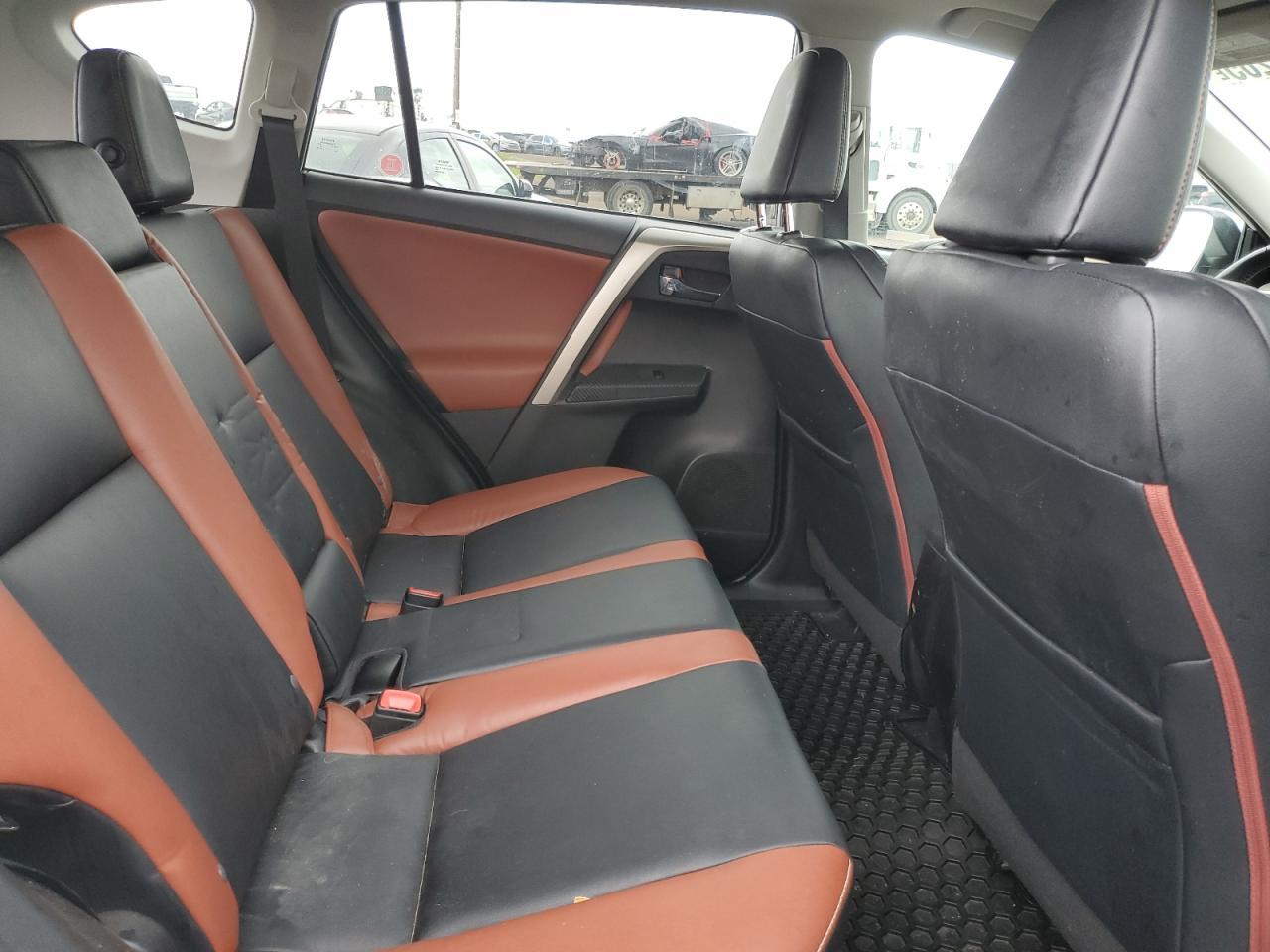 2014 TOYOTA RAV4