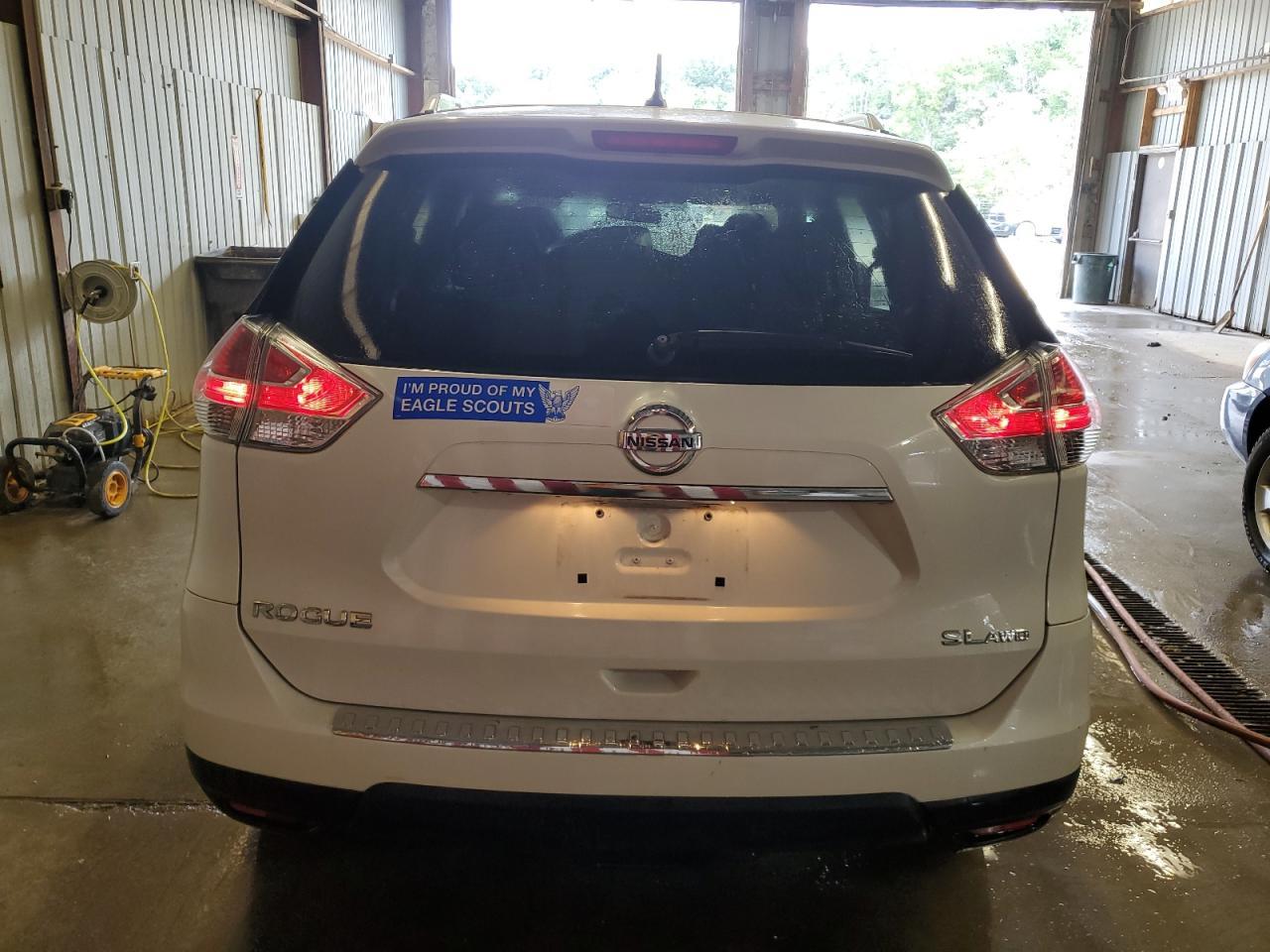 2016 NISSAN ROGUE
