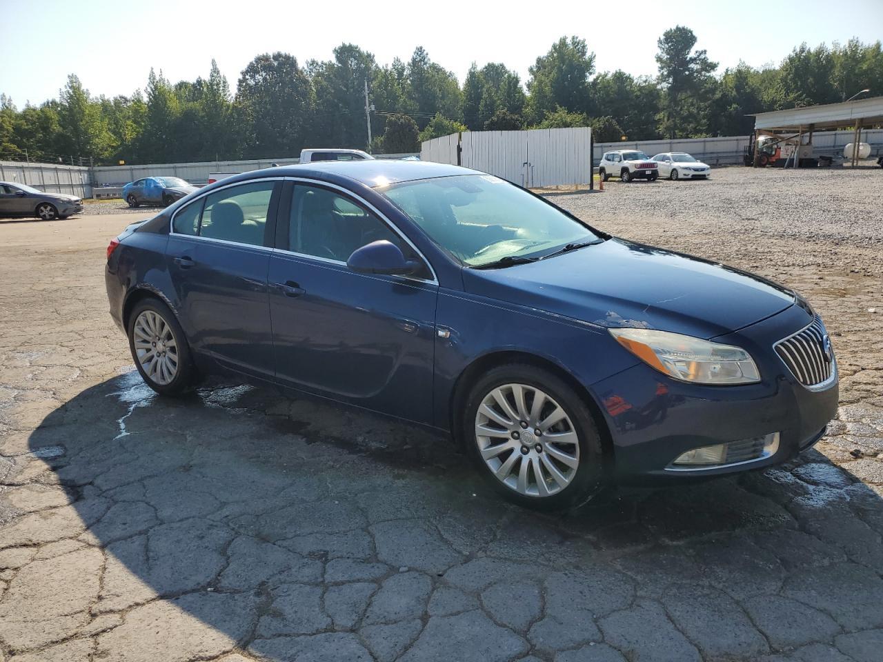 2011 BUICK Regal