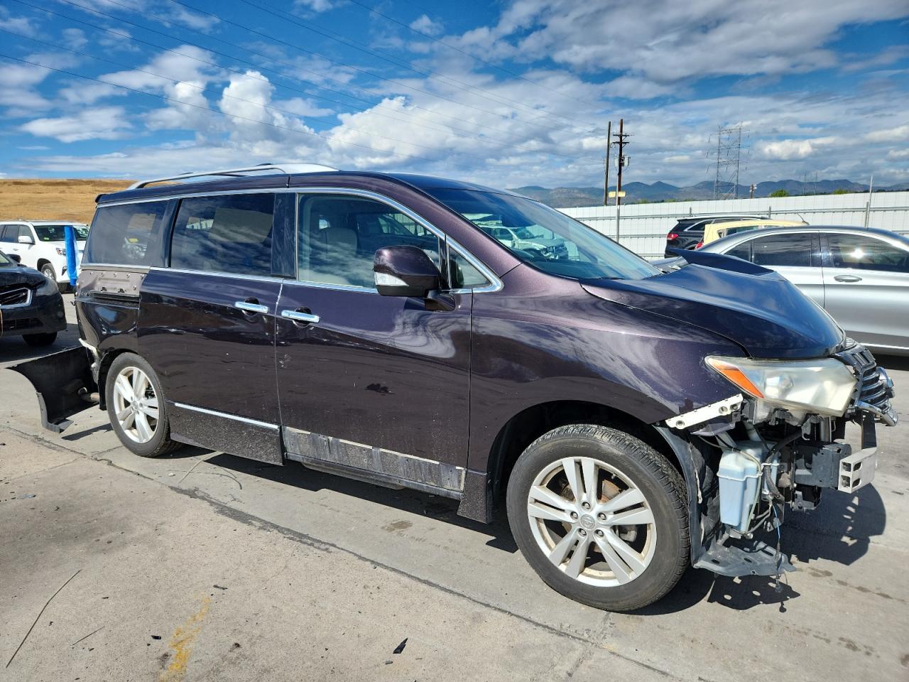 2011 NISSAN Quest