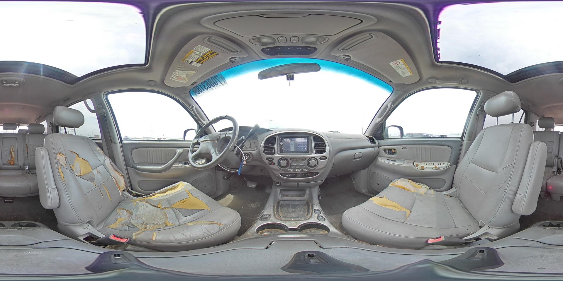 2001 TOYOTA Sequoia