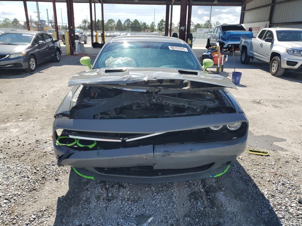 2017 DODGE Challenger