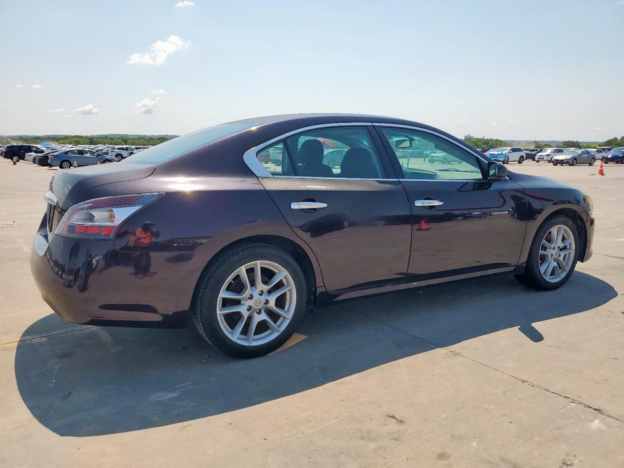 2014 NISSAN Maxima