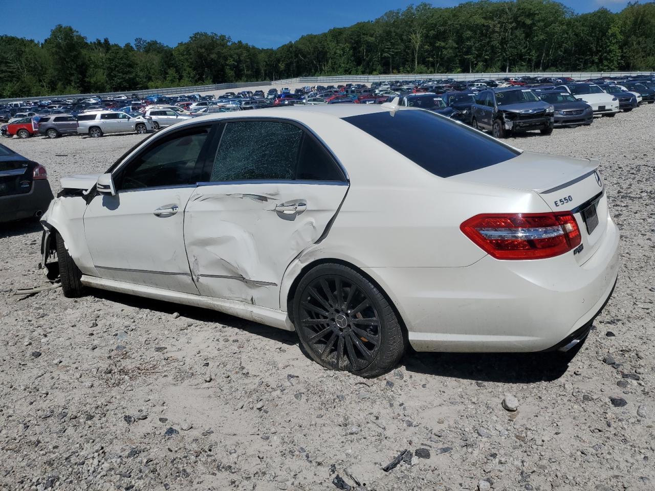 2013 MERCEDES-BENZ E-Class