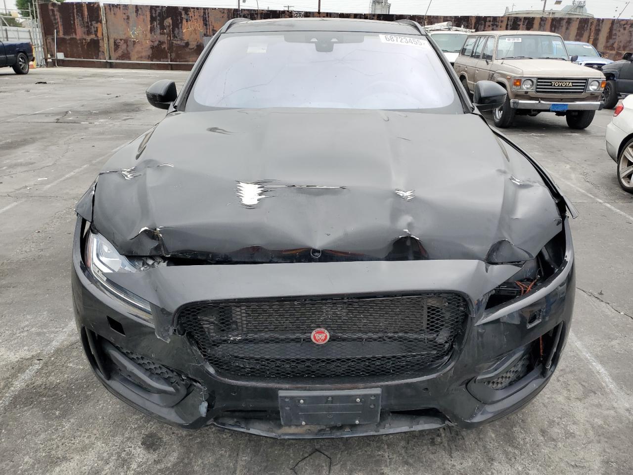 2017 JAGUAR F-Pace