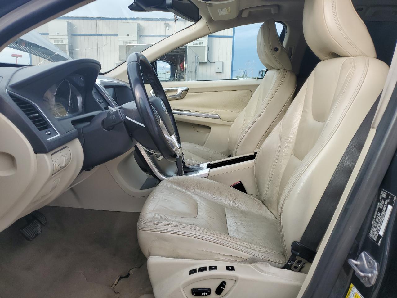 2014 VOLVO XC60