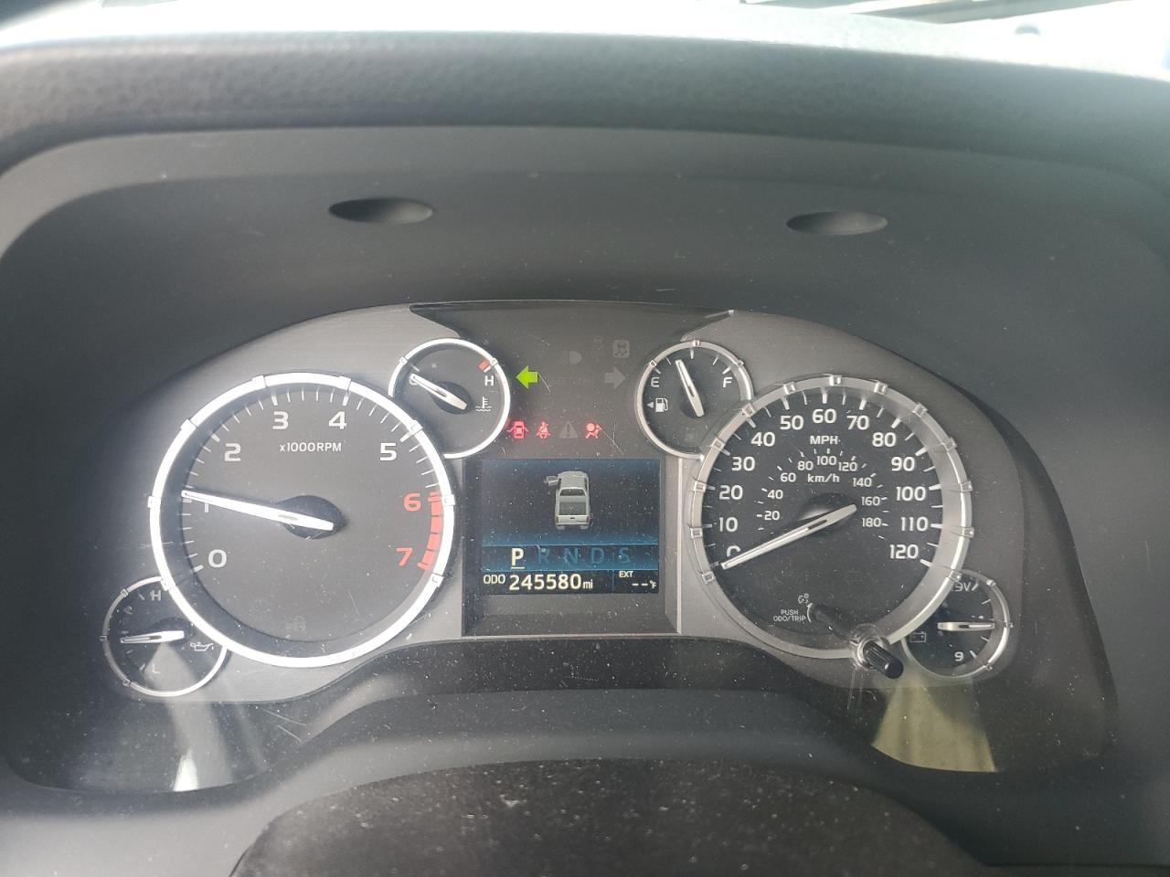 2017 TOYOTA TUNDRA