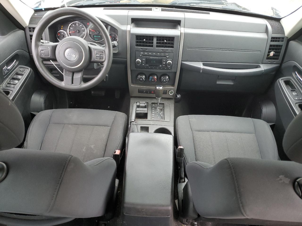 2012 JEEP Liberty