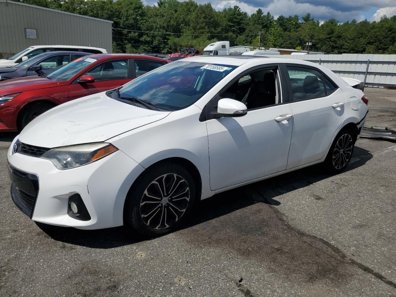 2015 TOYOTA COROLLA