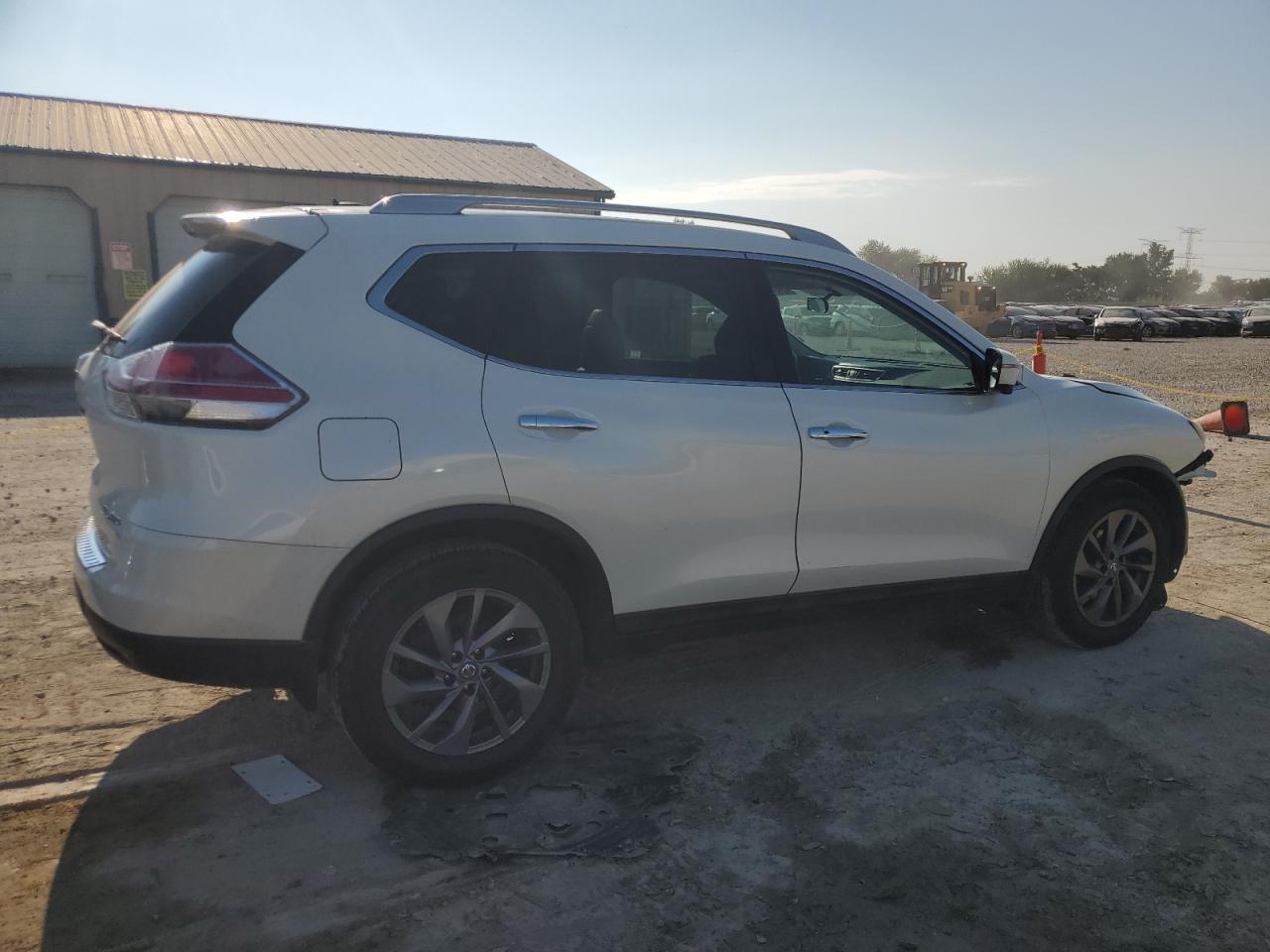 2016 NISSAN ROGUE