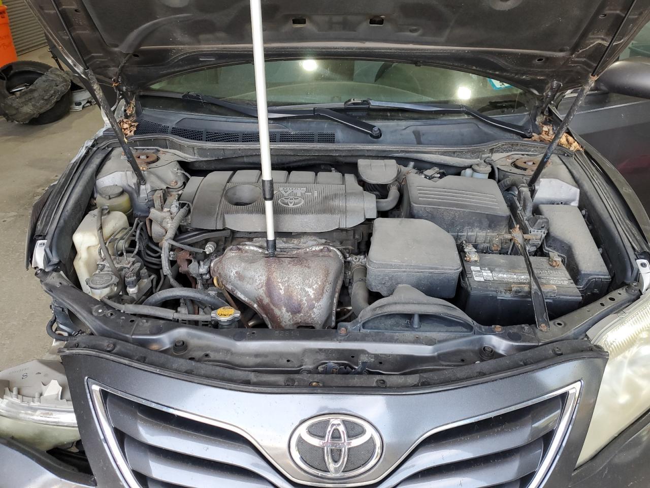 2010 TOYOTA CAMRY