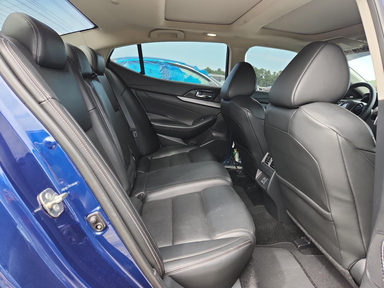 2018 NISSAN Maxima