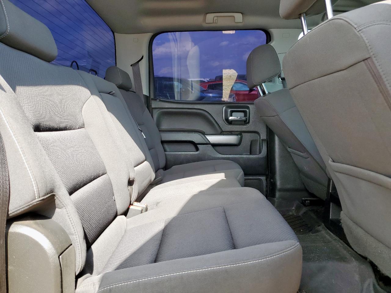 2018 CHEVROLET Silverado
