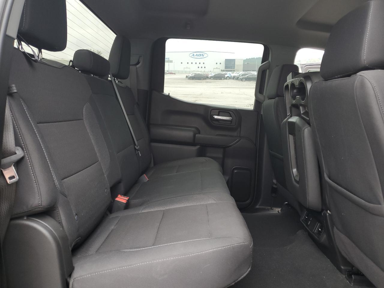 2025 CHEVROLET Silverado
