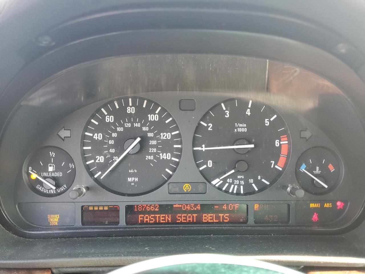 2000 BMW 7 series