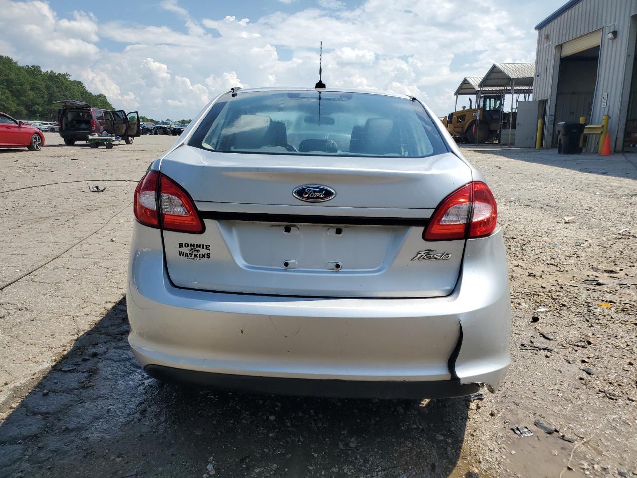 2012 FORD Fiesta