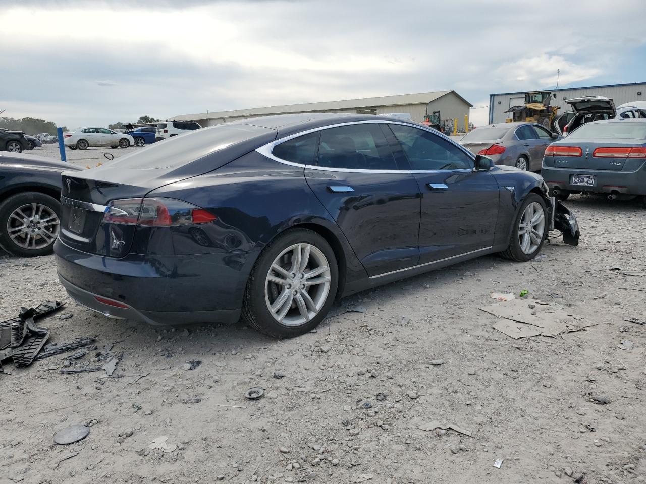 2015 TESLA MODEL S