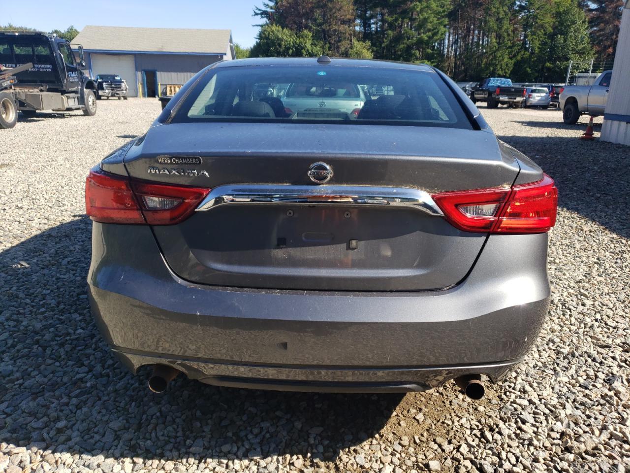 2016 NISSAN Maxima