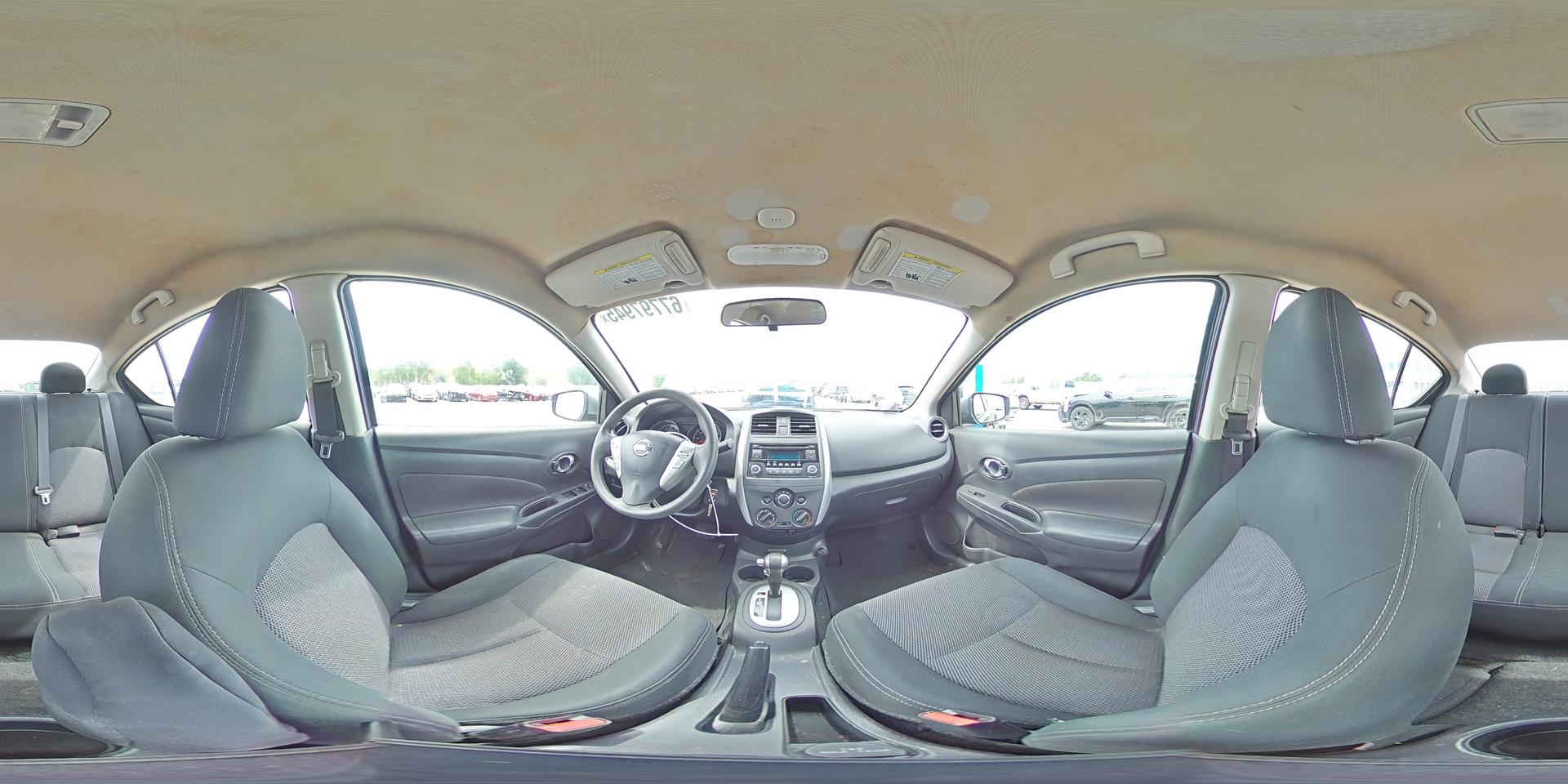 2017 NISSAN VERSA