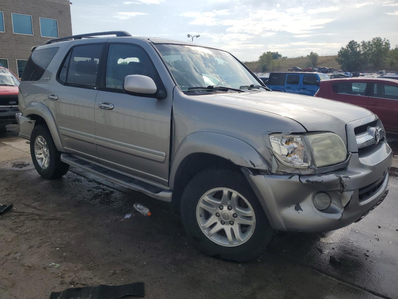 2005 TOYOTA Sequoia